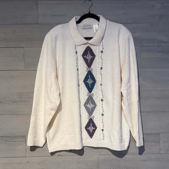 Alfred Dunner Cream Sweater with Geometric Accents - Picture 3 of 8